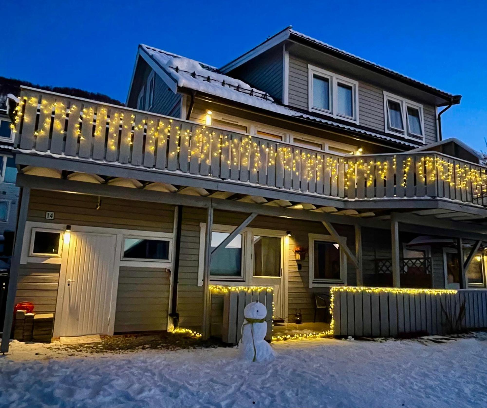 Close To The City, Ocean And Mountains -tromso Apartment